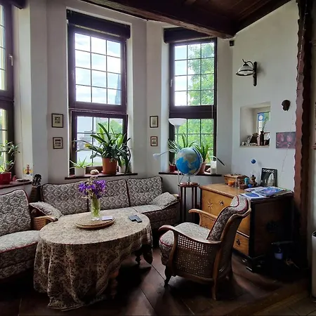 Amalie 1921 Secesni Nostalgie Homestay *